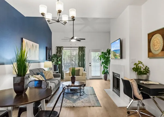 Near Stadiums Group For Sports Enthusiast * Scottsdale