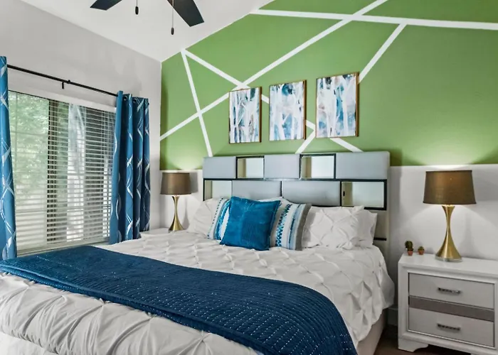 Near Stadiums Group For Sports Enthusiast Appartement