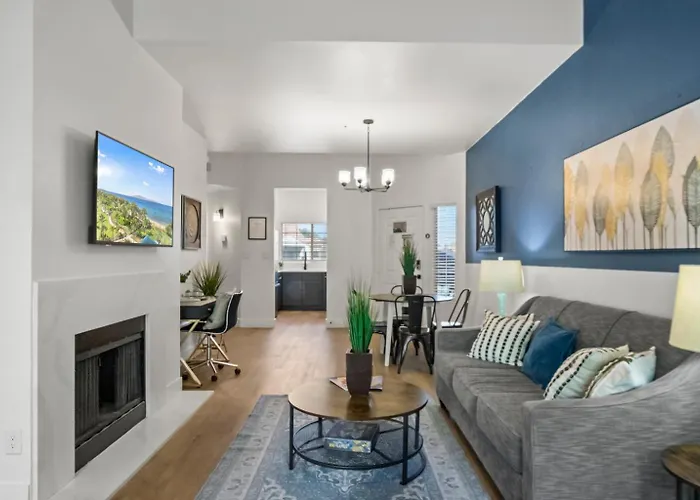 Near Stadiums Group For Sports Enthusiast * Scottsdale