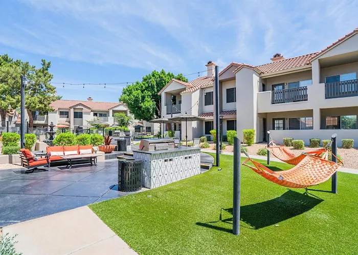 Near Stadiums Group For Sports Enthusiast * Scottsdale